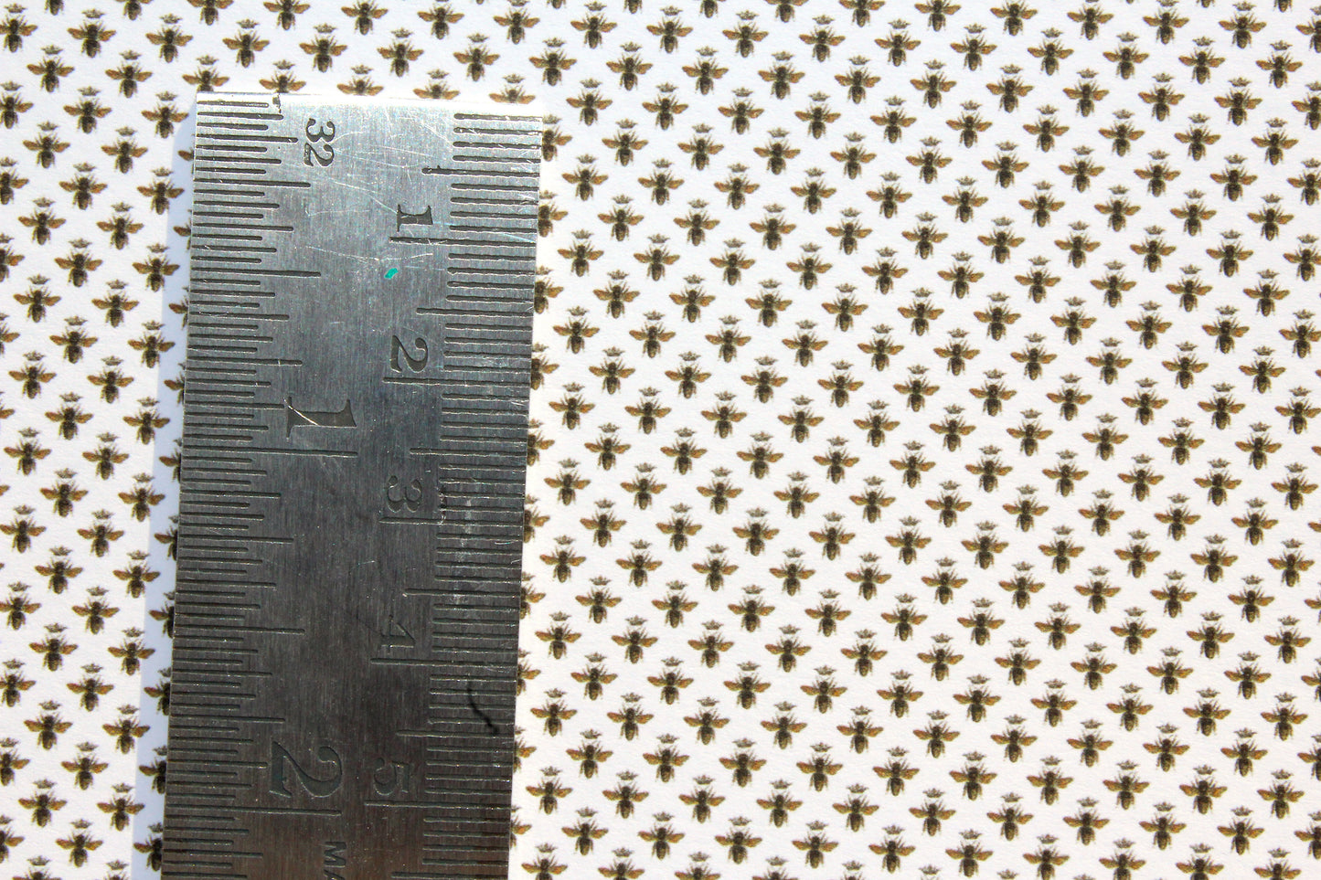 Wallpaper, Bees 2 black, 1/48th scale