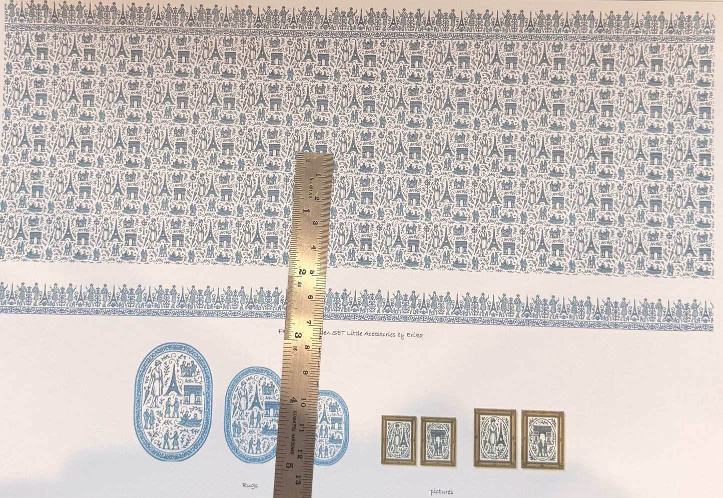 SET French Parisian wallpaper with rug & pictures