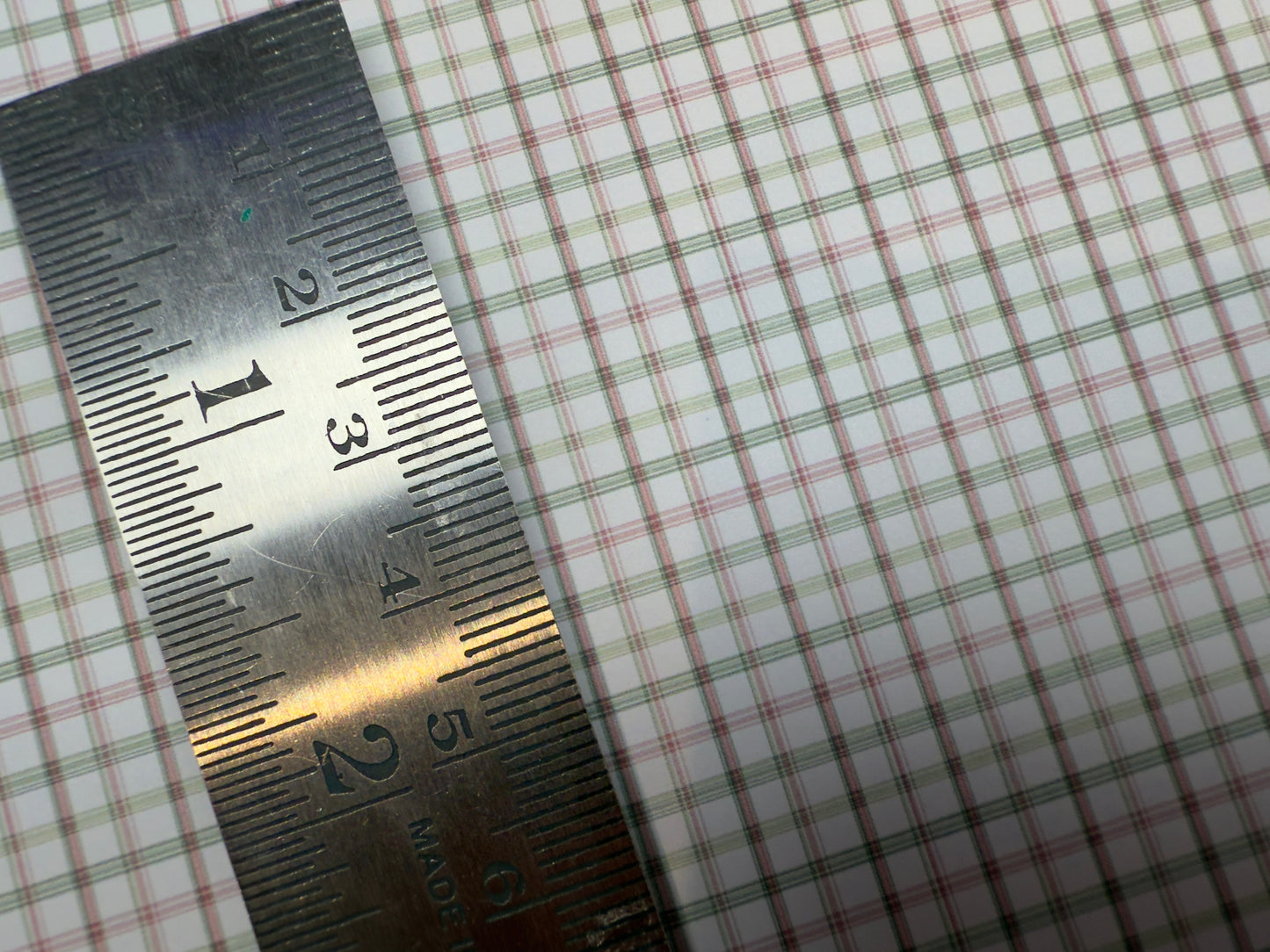 Wallpaper TARTAN cream. 1/48th scale