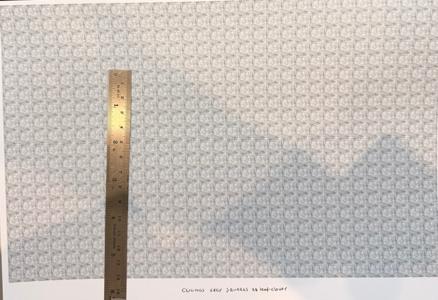 WALLPAPER CEILING GREY SQUARES X4 LEAF CLOVER