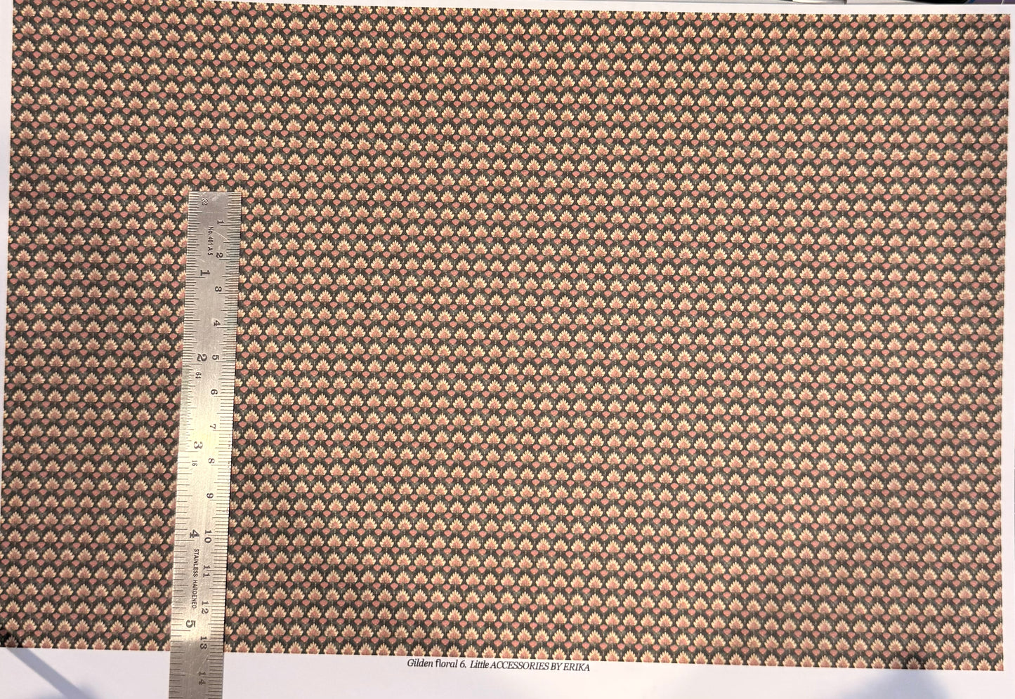 Wallpaper Victorian golden floral 6