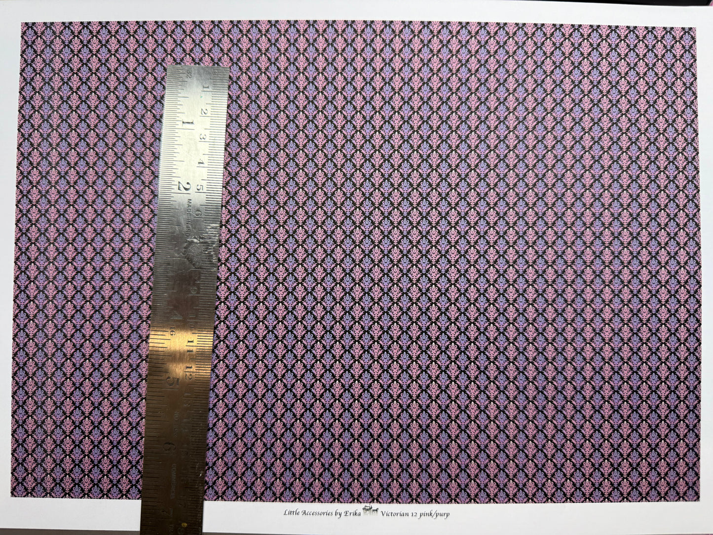 Wallpaper. Victorian. Purple & Pink