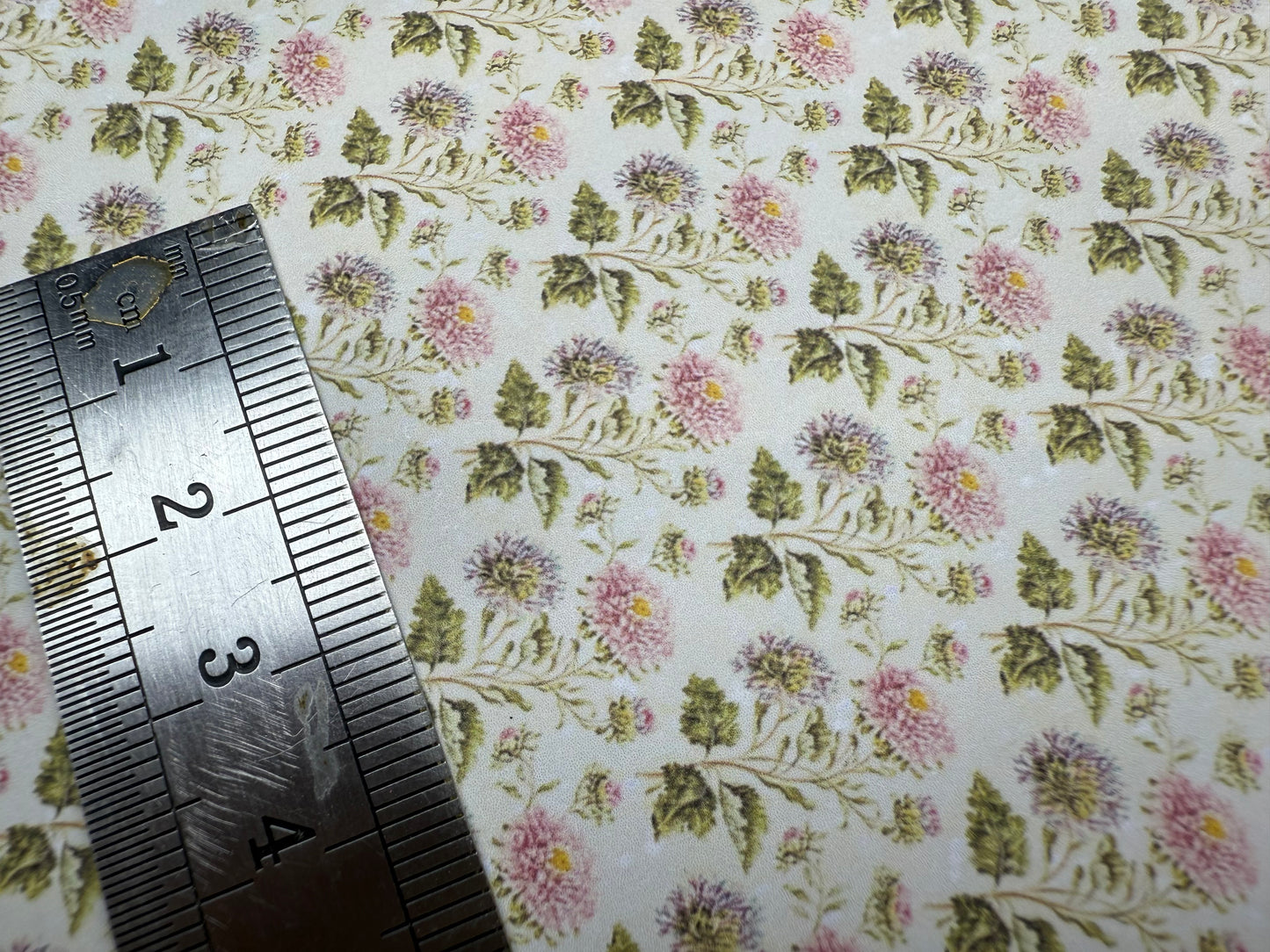 WALLPAPER. Victorian Tommy's bedroom