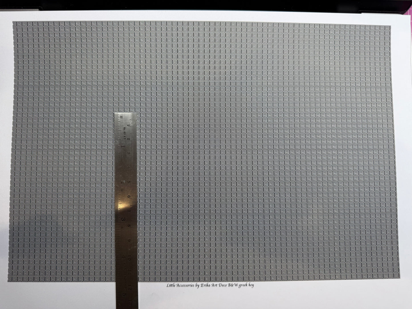 Wallpaper Art Deco B&W greek key