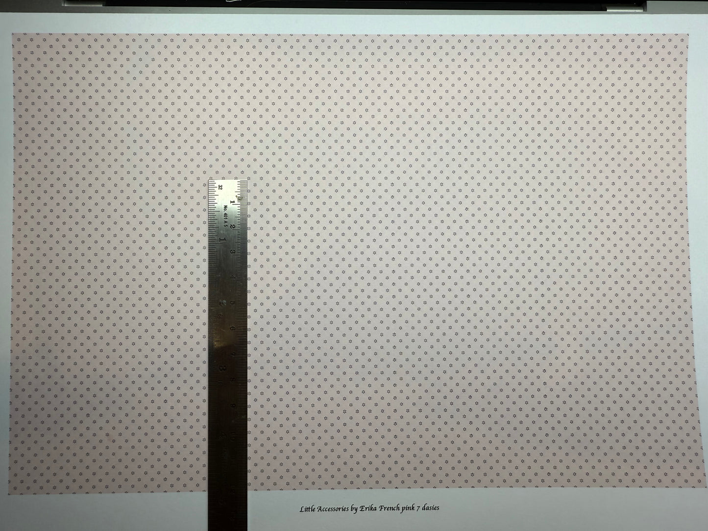 FABRIC French pink daisies 7