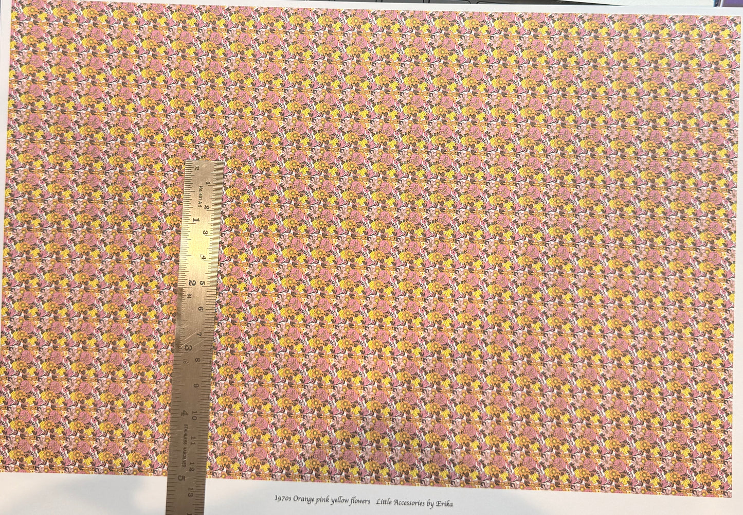 1970s orange pink yellow flowers 1/48