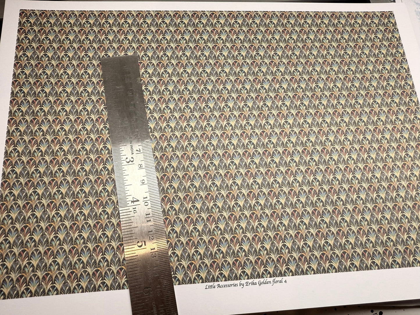 Wallpaper victorian golden floral 4