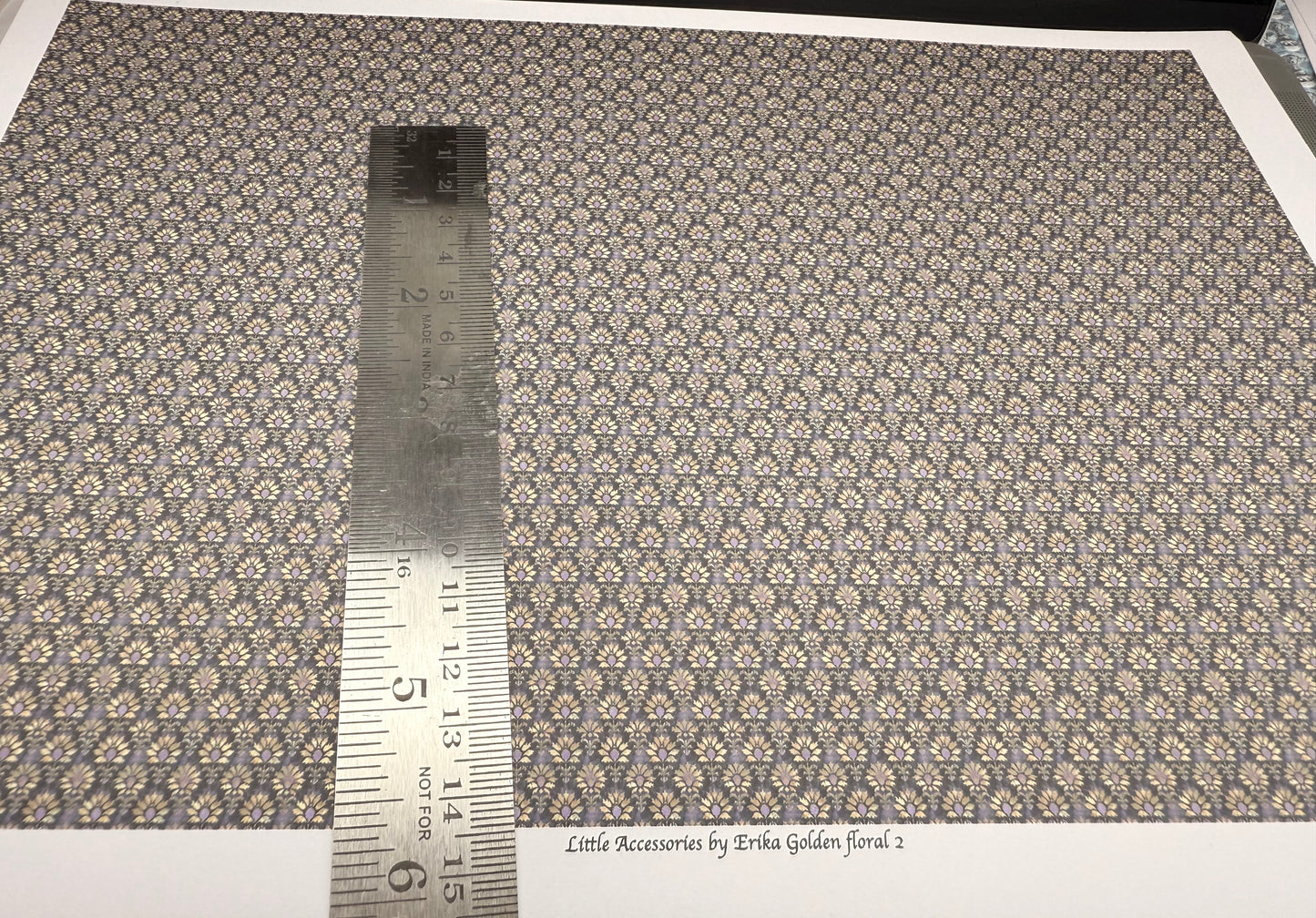 Wallpaper Victorian Golden Floral 1