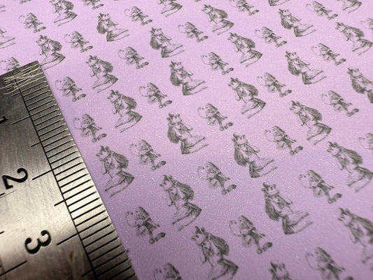 FABRIC Alice kneeling purple