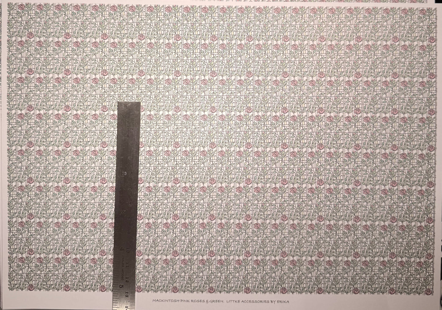 WALLPAPER MACKINTOSH PINK ROSES & GREEN