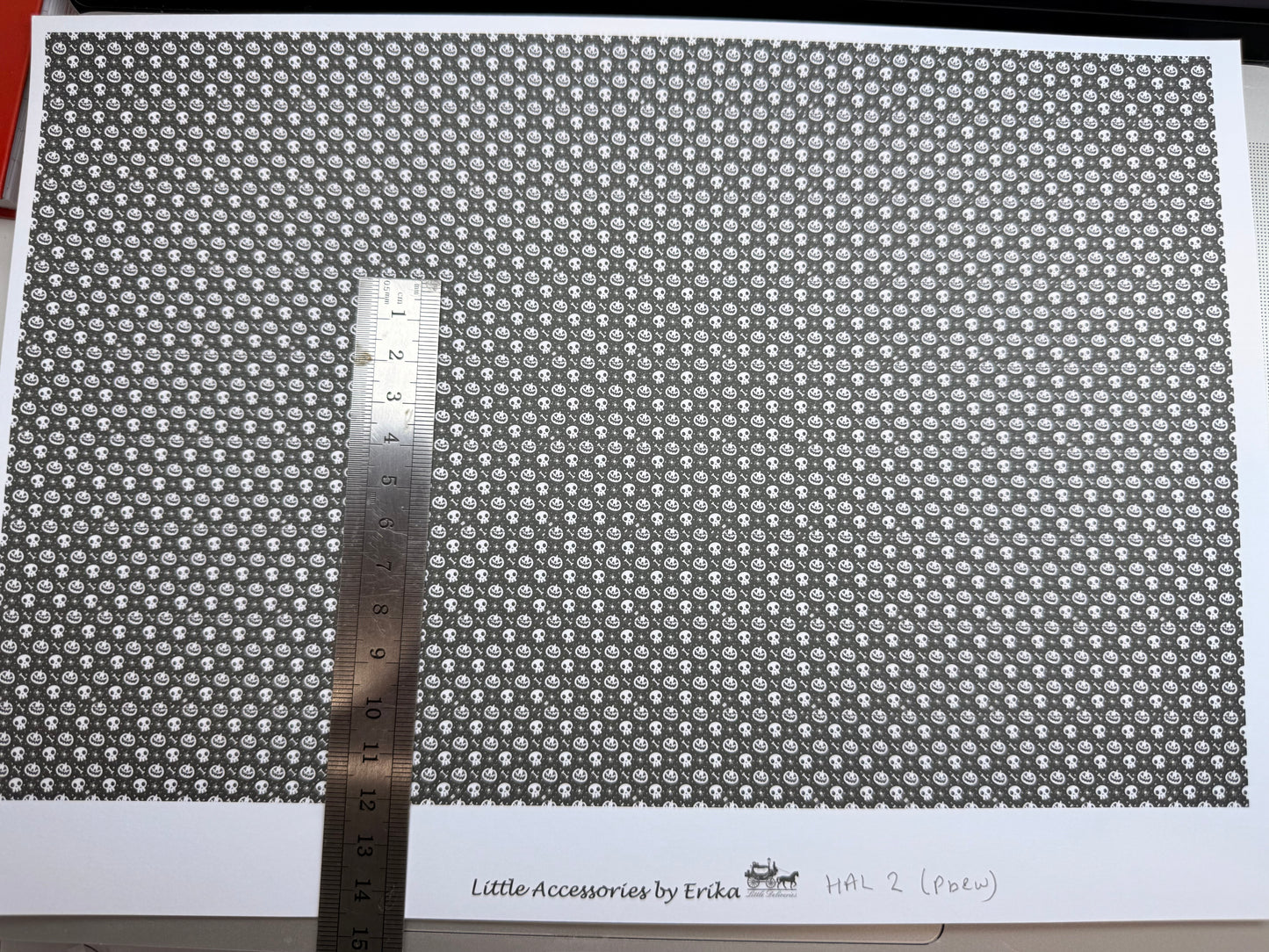 wallpaper Halloween 2 b&w pumpkins