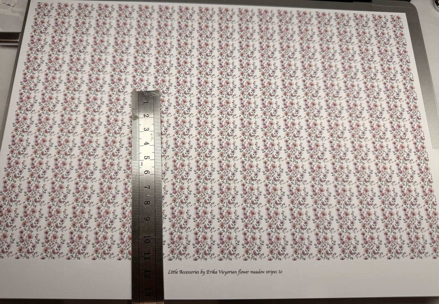 Wallpaper VICTORIAN flower meadow 10 stripes