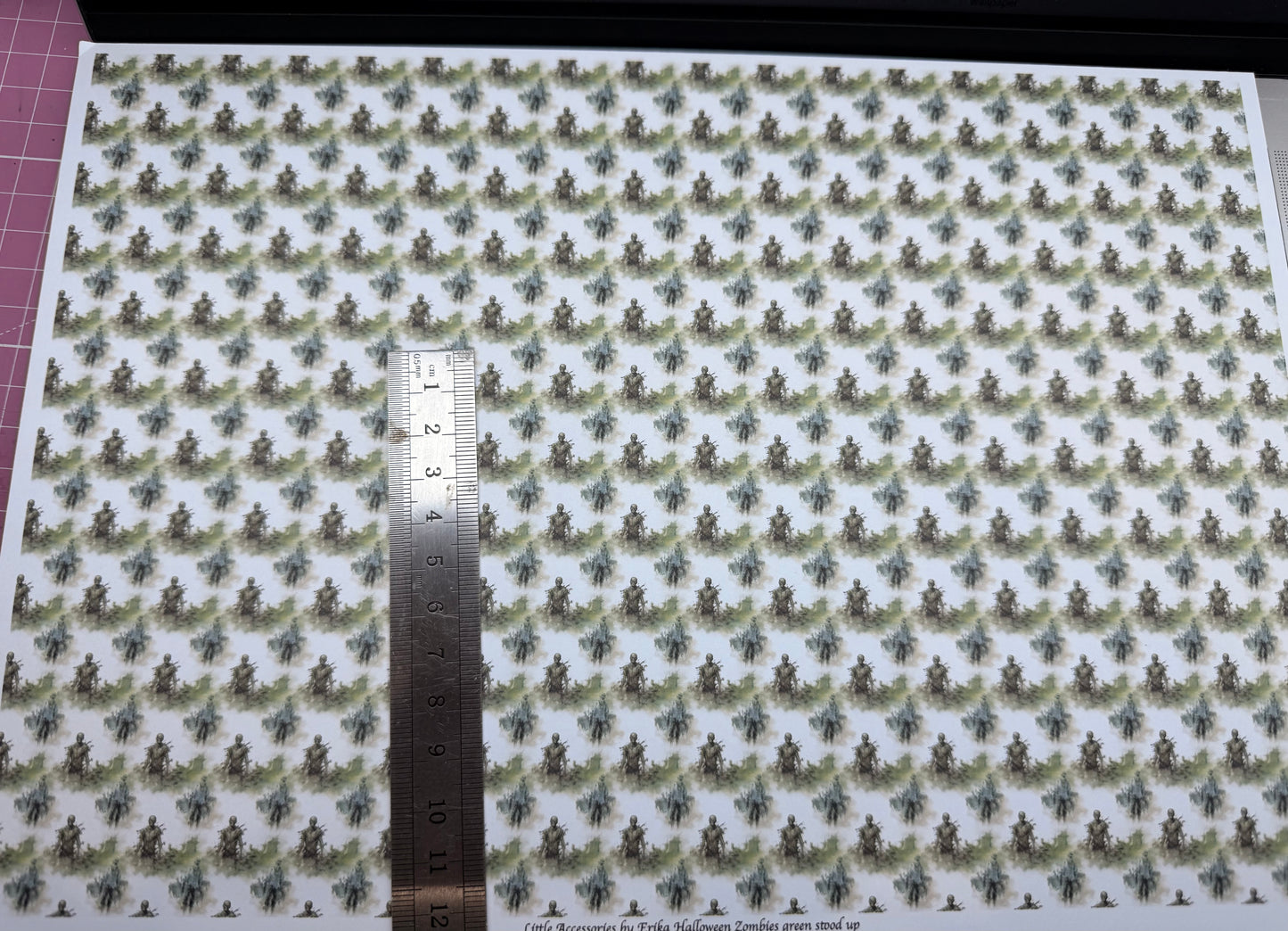 Wallpaper Halloween zombies green stood up