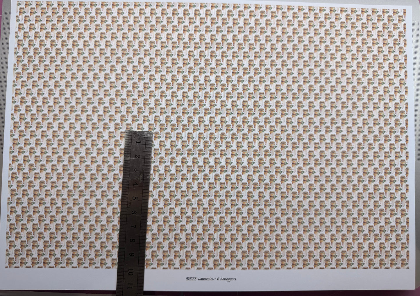 Wallpaper BEES watercolour honeypots