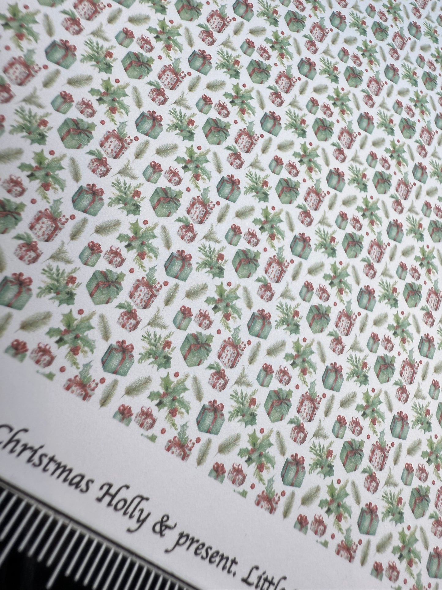 Wallpaper Christmas Holly & Presents. 1/48th scale