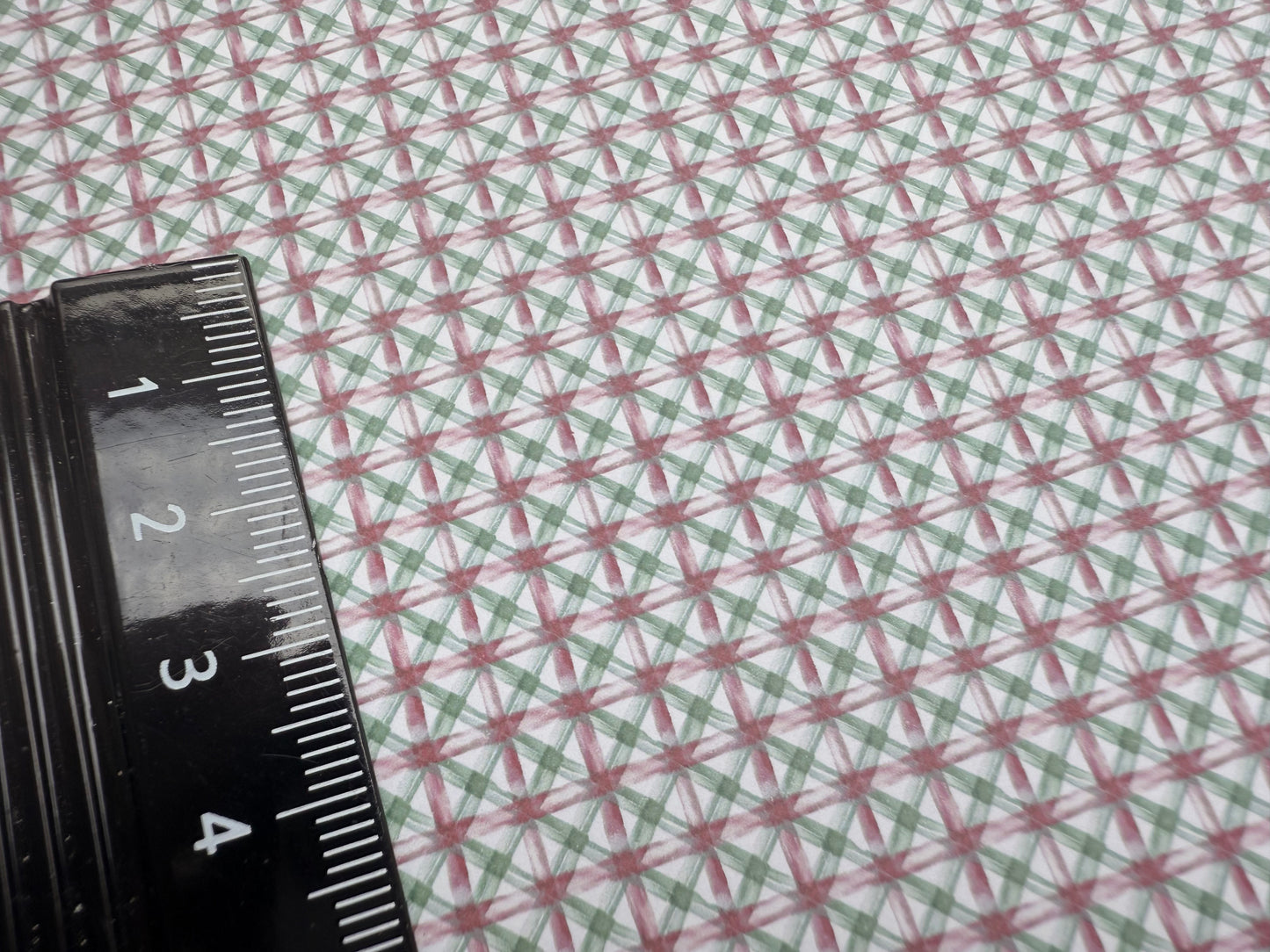 Wallpaper Christmas red green diagonals