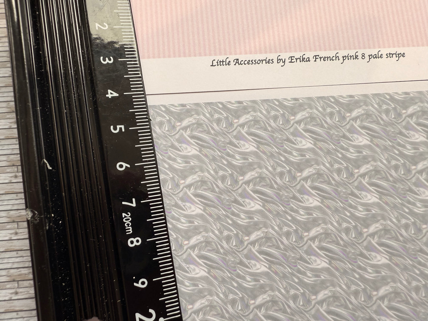 PACK 10 Miscellaneous iridescent pink