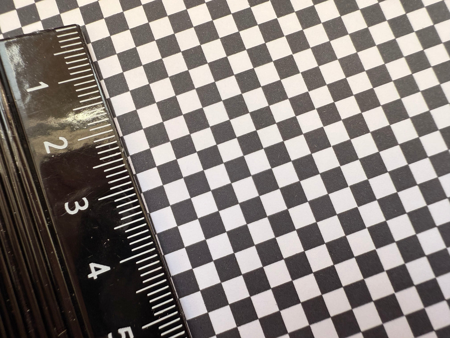 Wallpaper FLOORING black & white checker 1