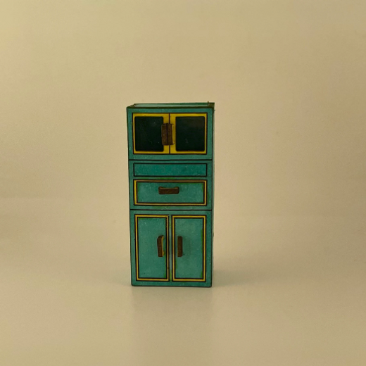 NANA'S 1970s KITCHEN CUPBOARD 1/48th scale kit
