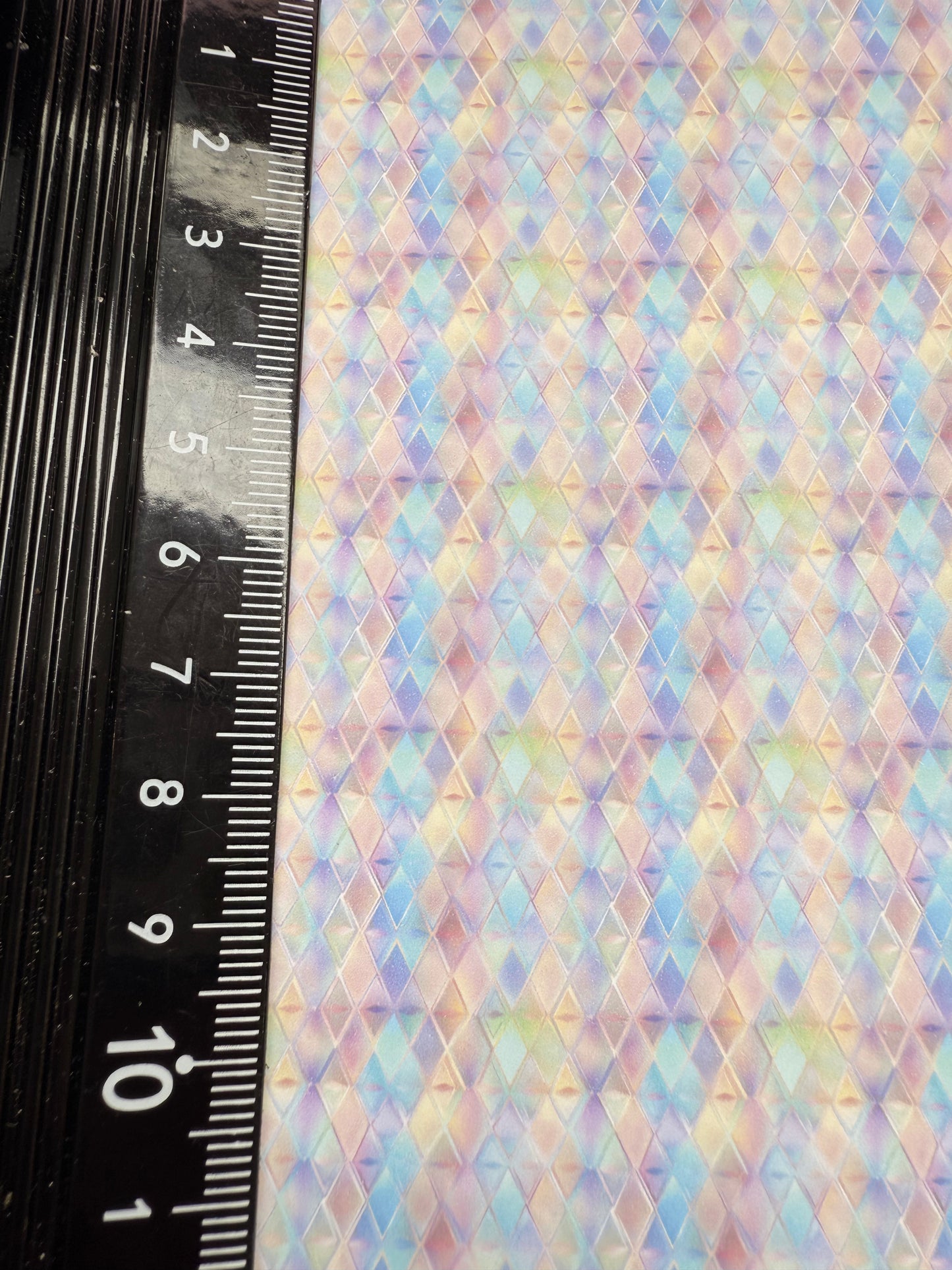 Wallpaper art deco iridescent diamonds