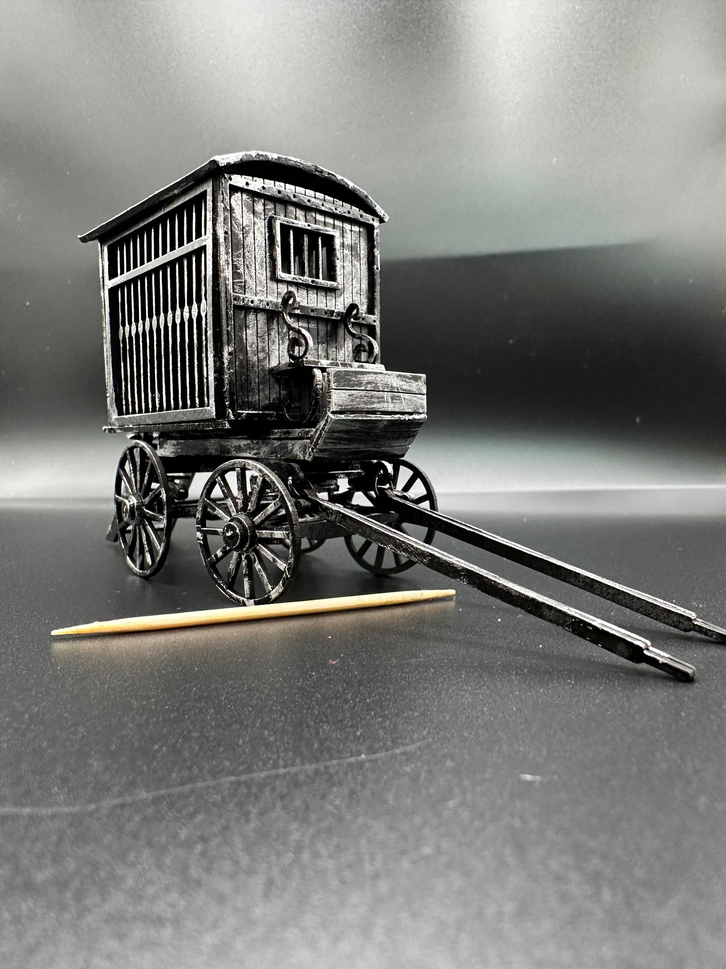 Punishment & persuasion/ Gothic. PRISON WAGON unpainted, 1/48th scale kit