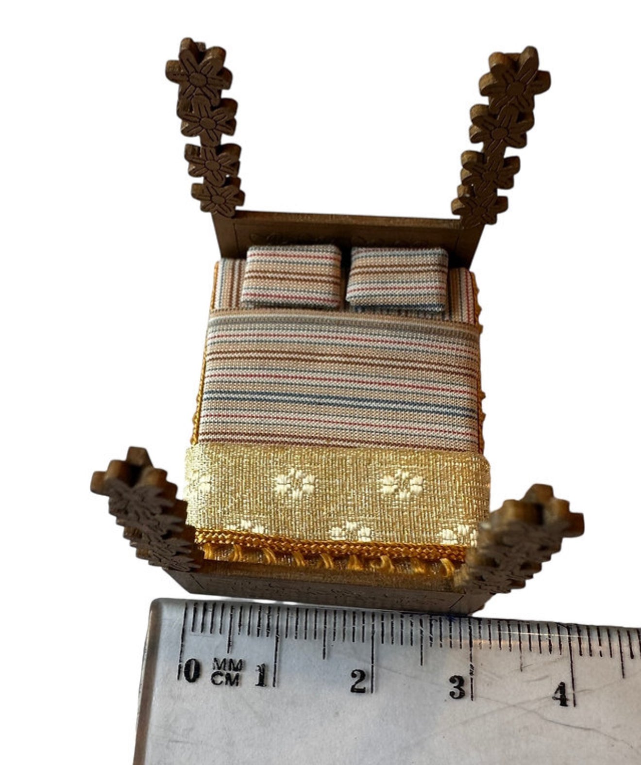 Princess collection. Bed. 1/48th scale KIT
