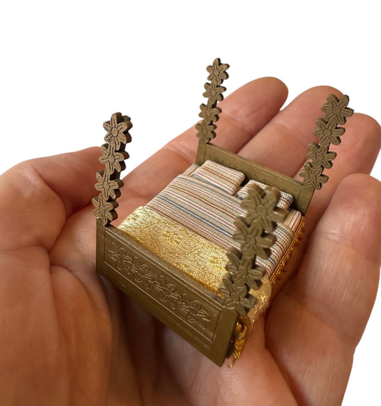 Princess collection. Bed. 1/48th scale KIT