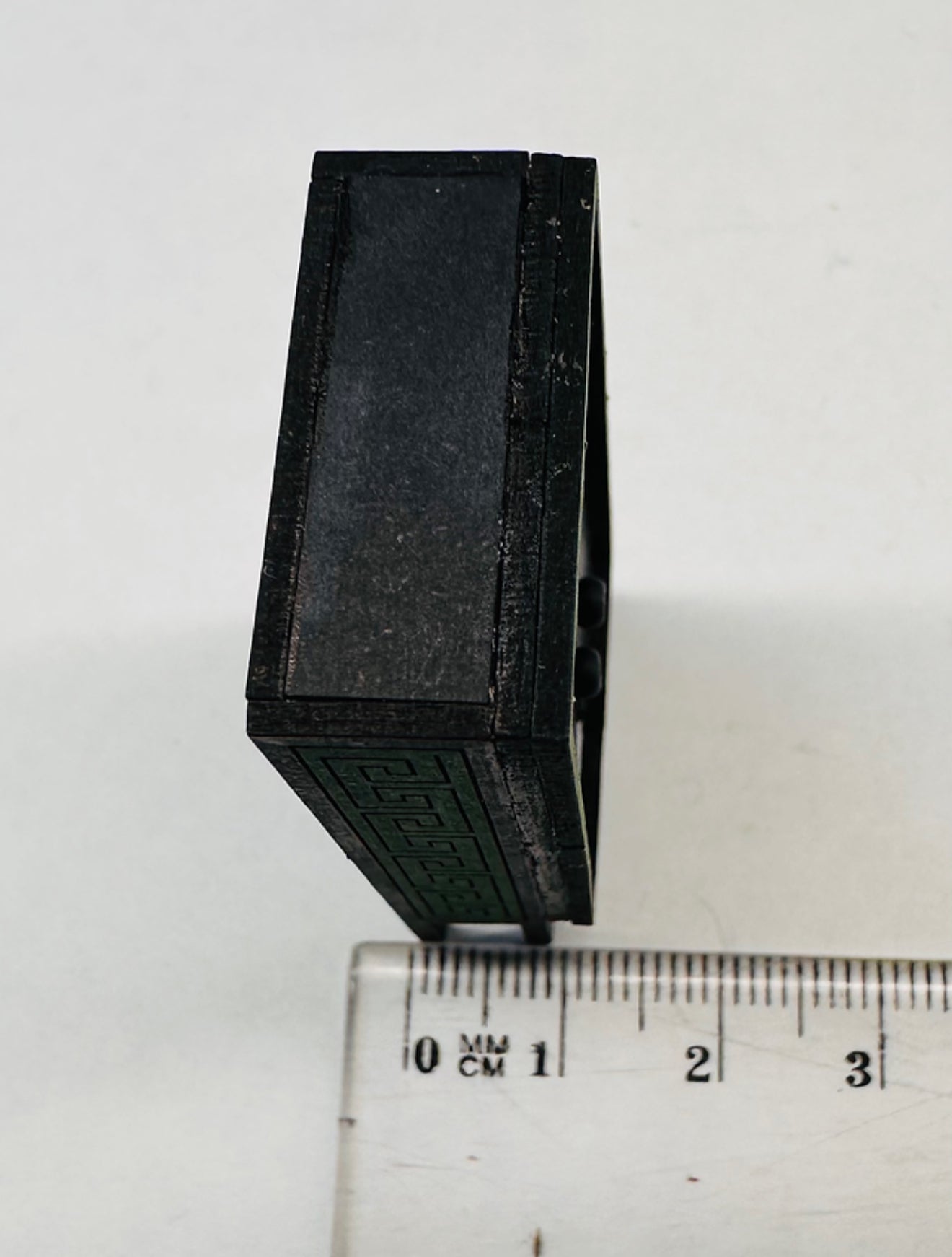 Chinese wardrobe. 1/48th scale