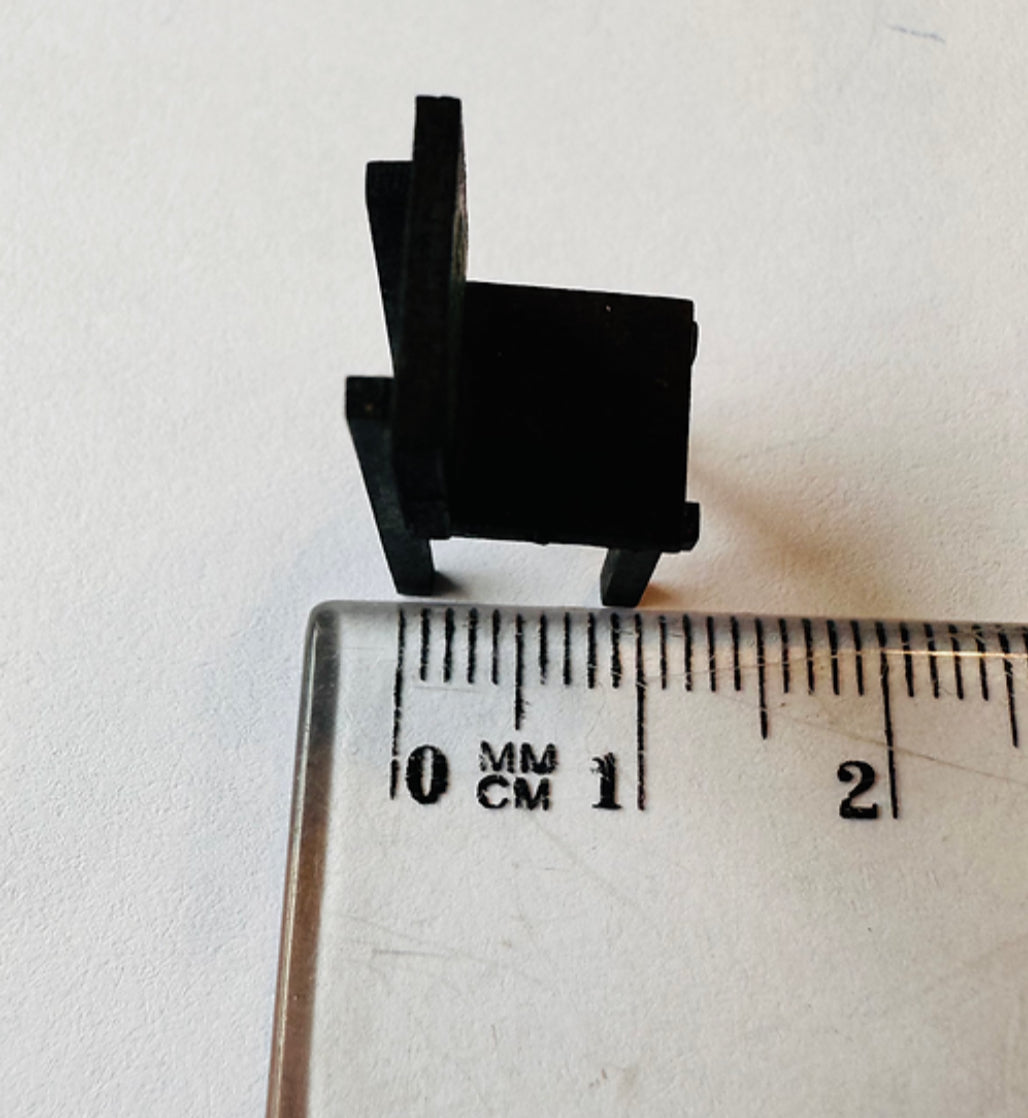 Chinese table and 4 chairs, 1/48th scale KIT