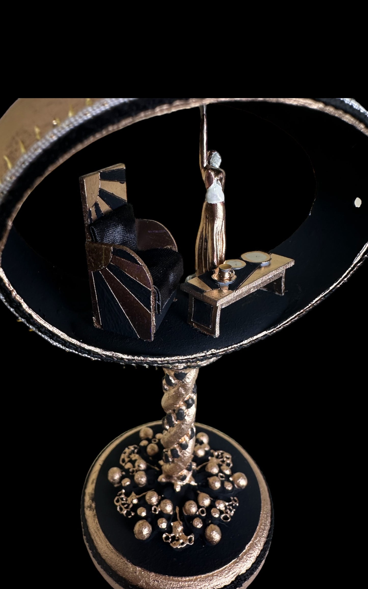 Art Deco. Goose egg