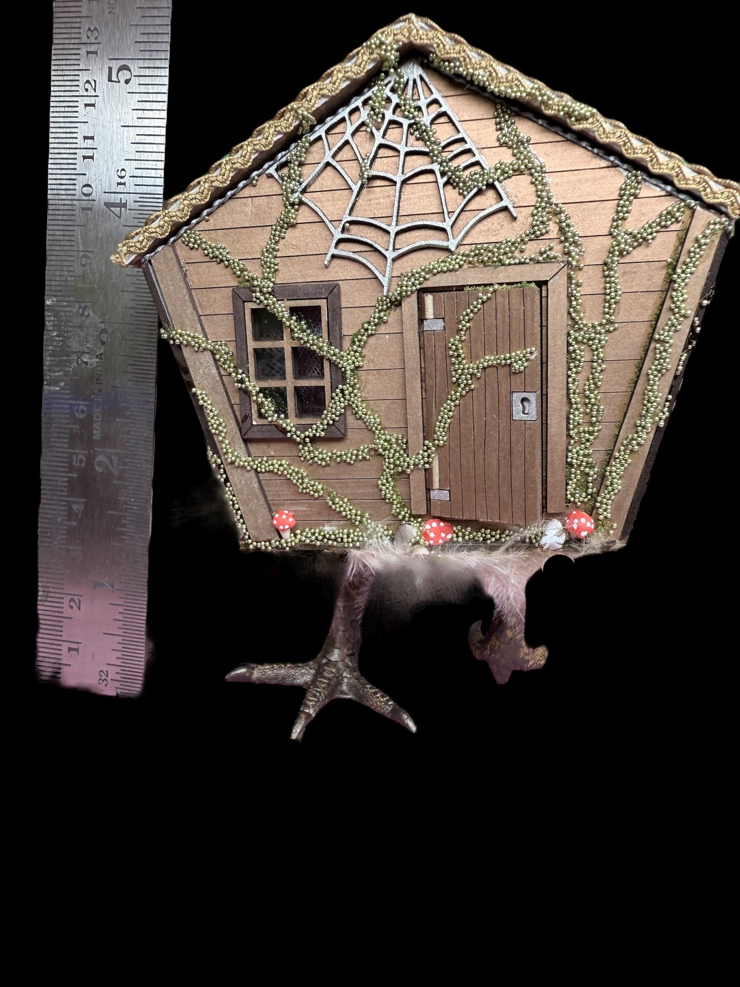 Baba-Yaga house KIT 1/48th scale