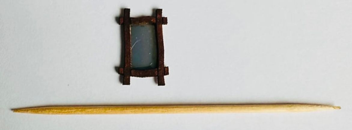 Advent. Picture frames & a mirror 1/48th scale