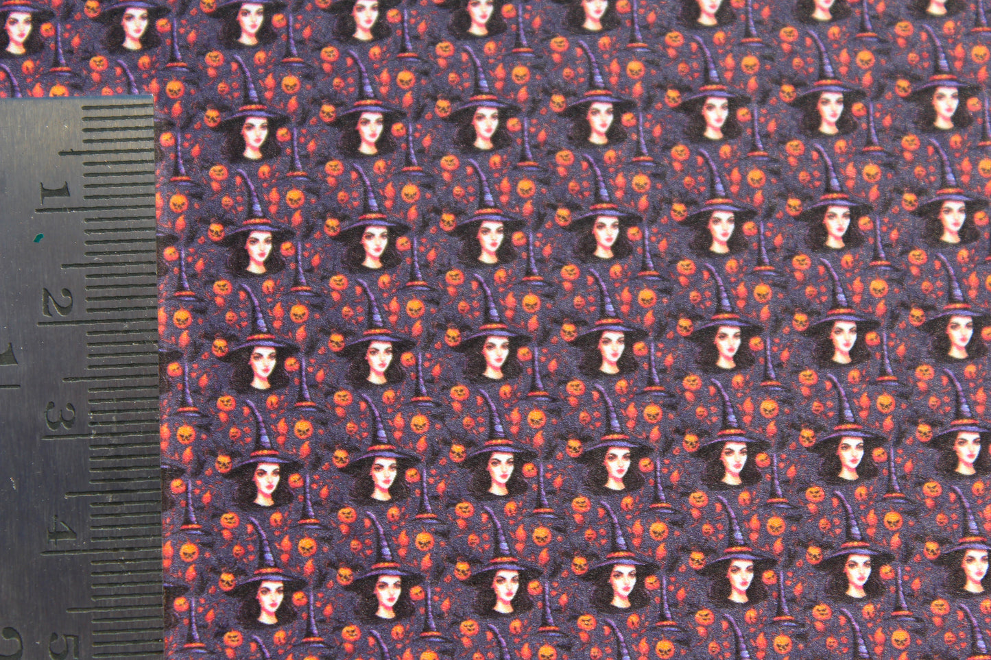 Wallpaper HALLOWEEN yo 1/48th scale young witch