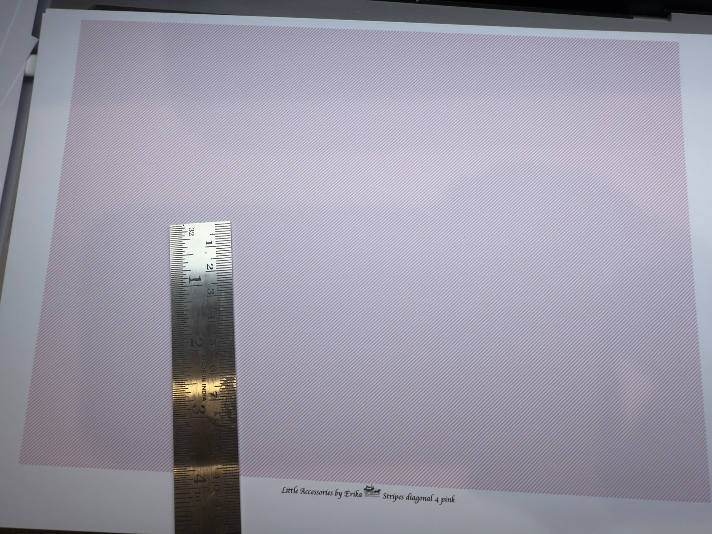 Wallpaper CONTRAST stripes diagonal 4 pink