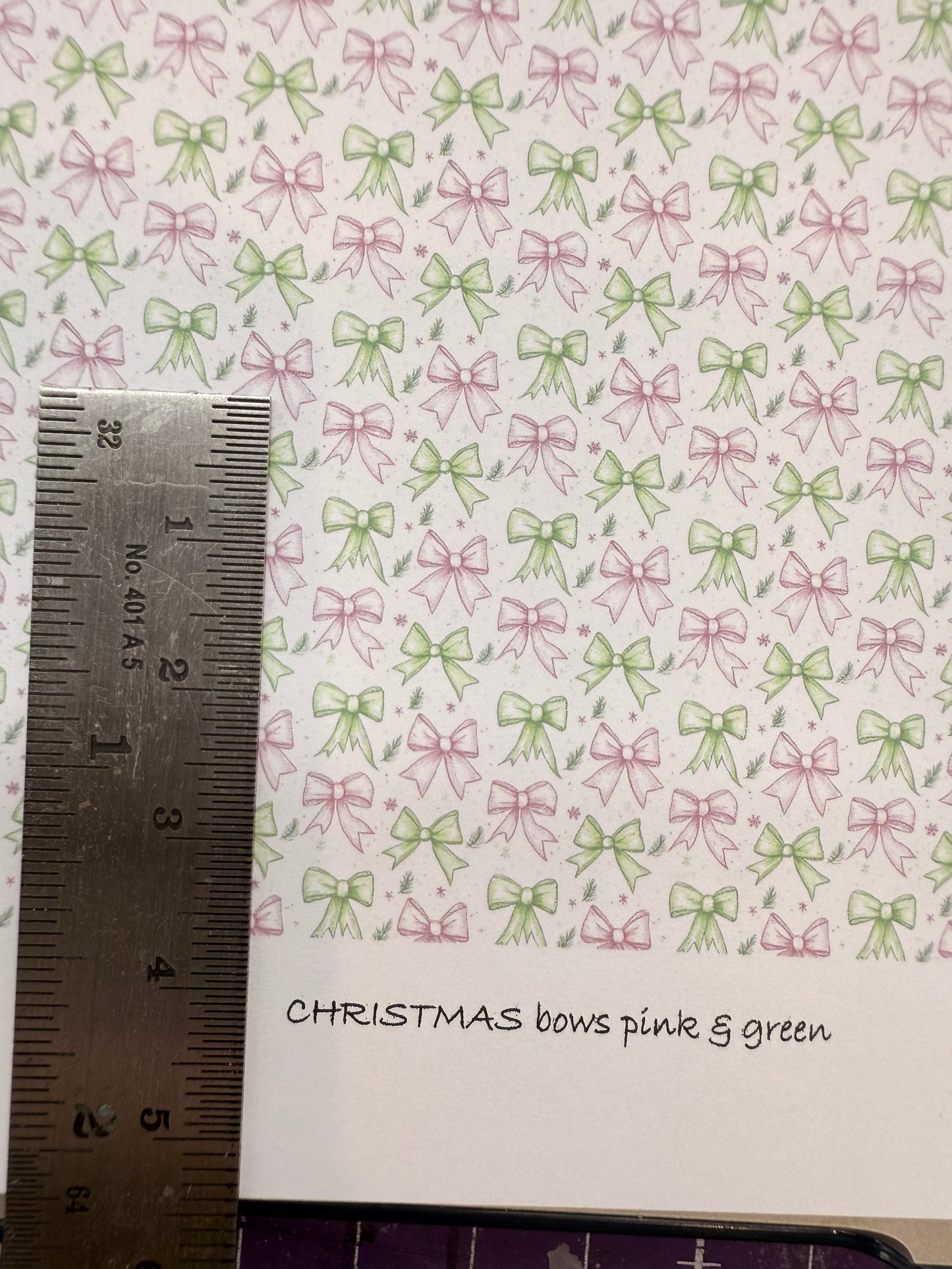 Wallpaper Christmas bows pink & green 1/48