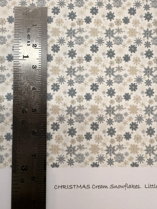 Wallpaper Christmas cream snowflakes 1/48