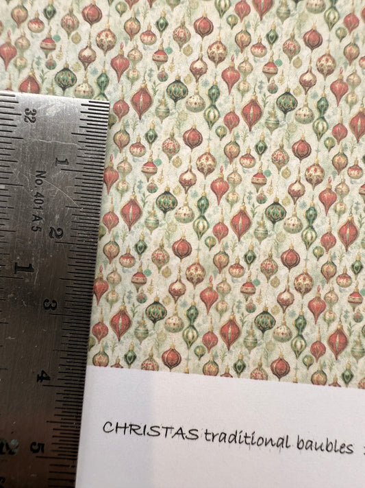 Wallpaper Christmas traditional baubles 1/48