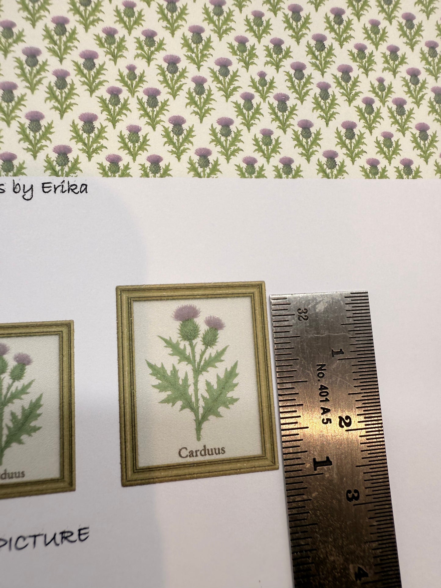 SET WALLPAPER THISTLE 1/48