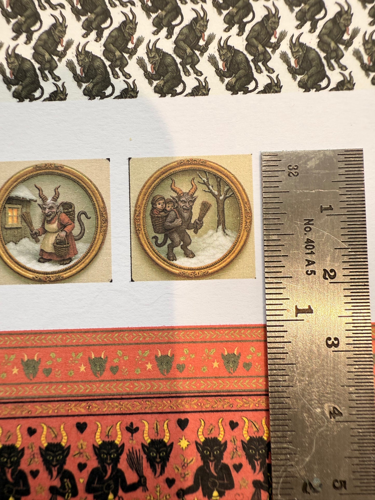 SET wallpaper matching set KRAMPUS x2