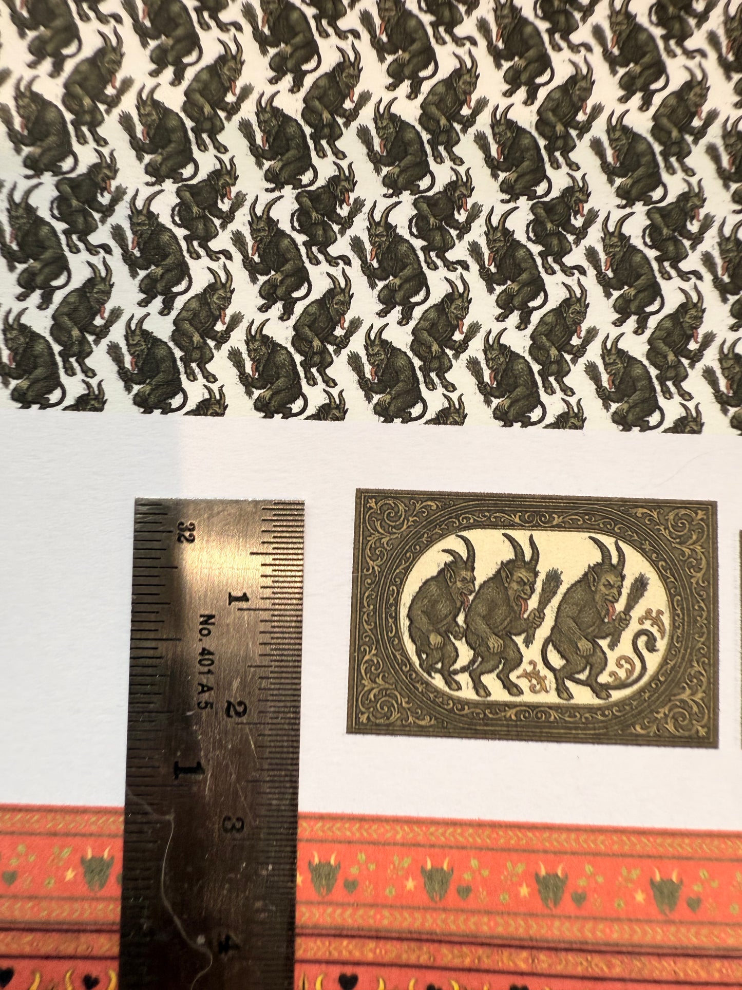 SET wallpaper matching set KRAMPUS x2