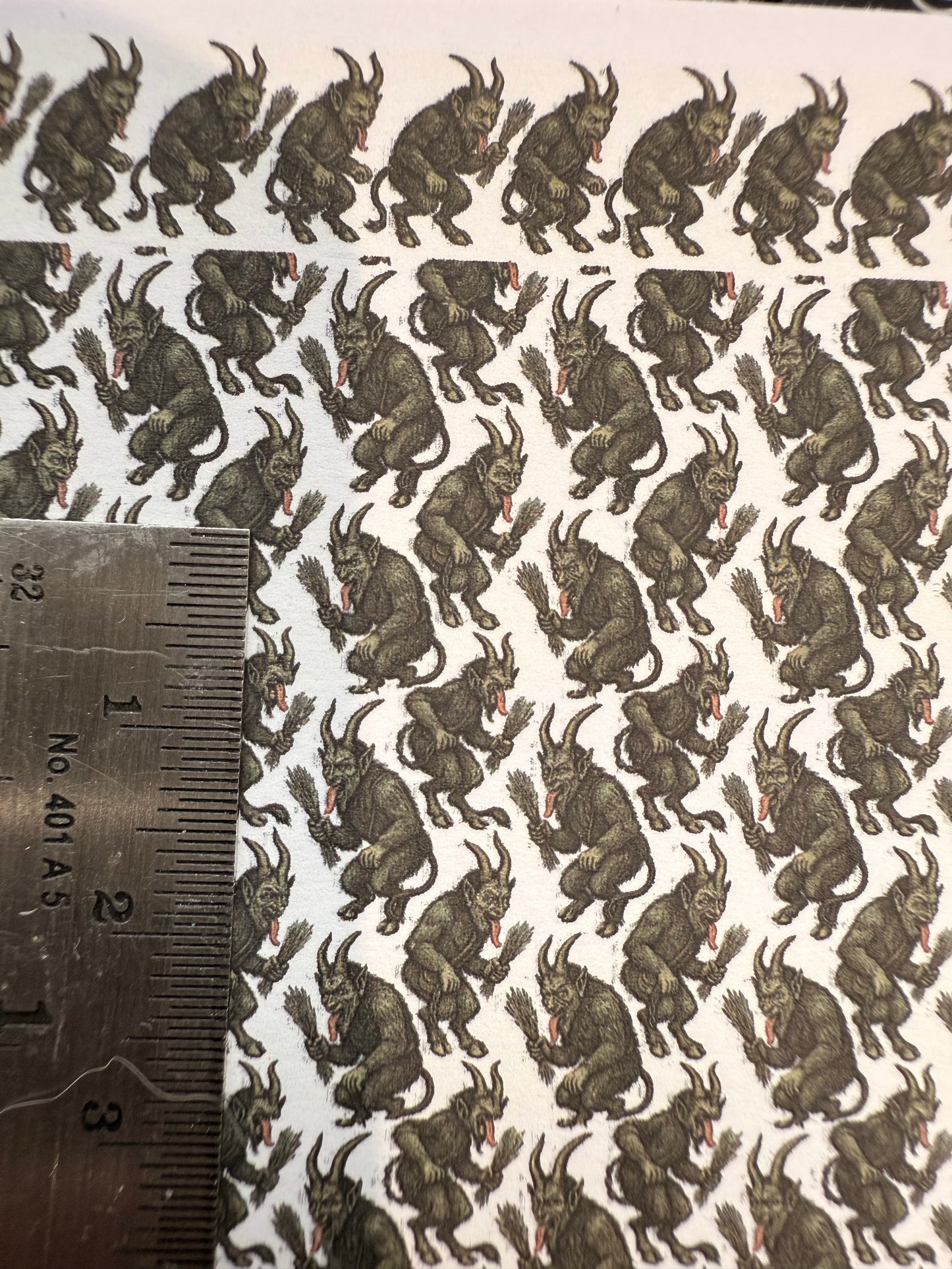 SET wallpaper matching set KRAMPUS x2