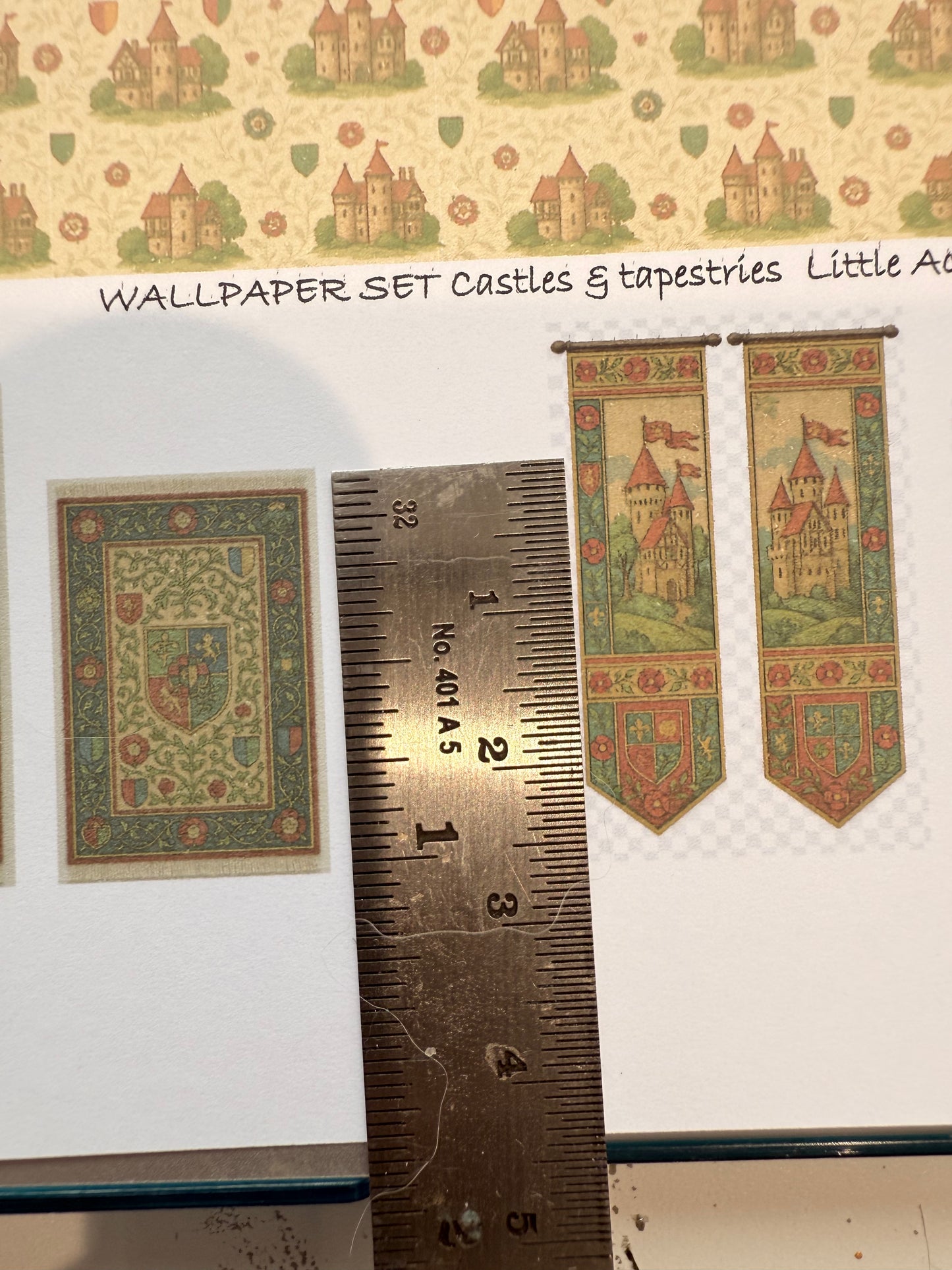 SET WALLPAPER Castles & tapestry set