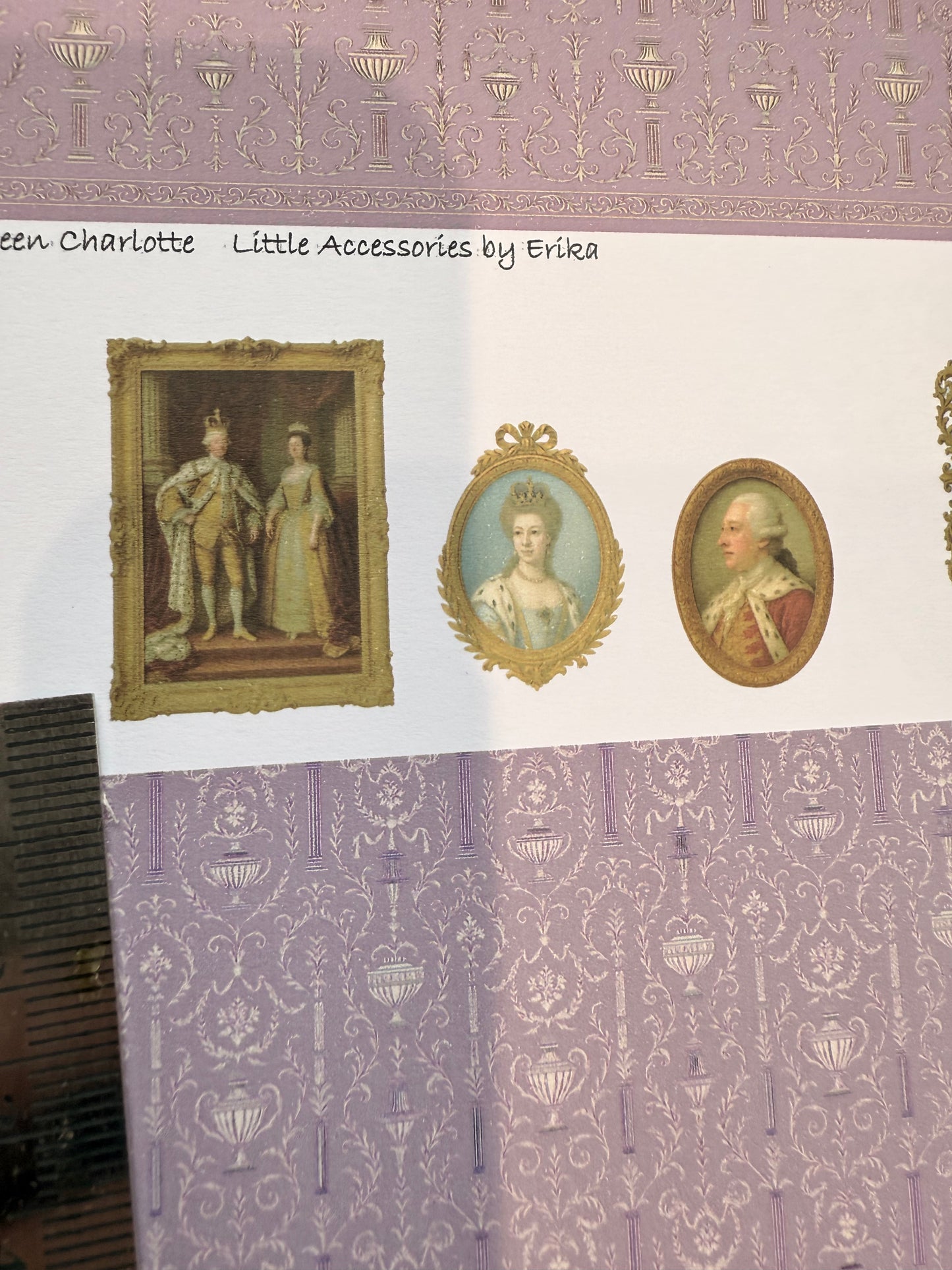 SET WALLPAPER - Georgian clover