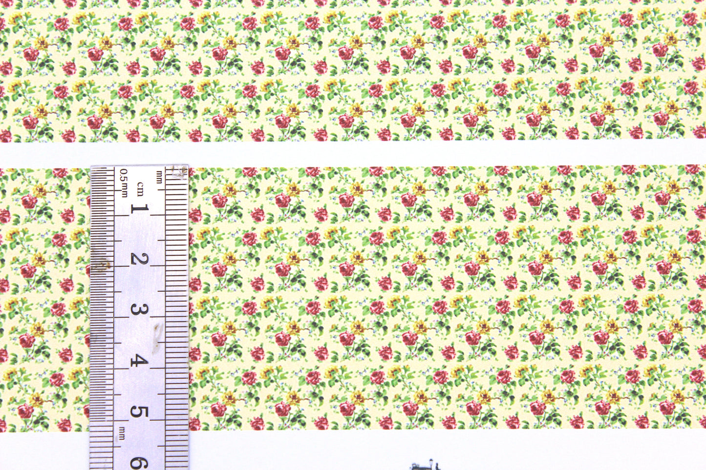 Wallpaper. Victorian. Floral 3