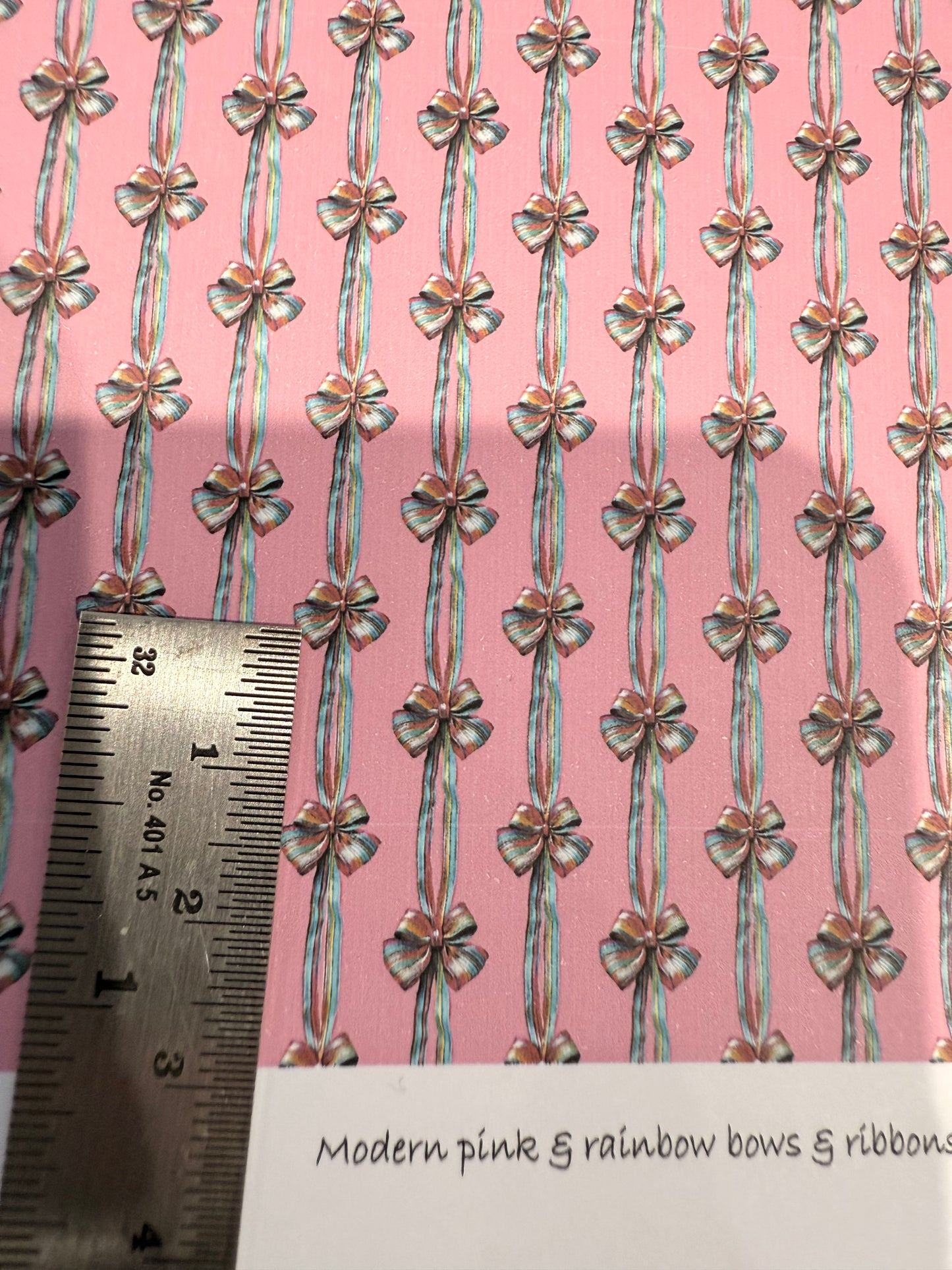 MODERN PINK & RAINBOW BOWS 148