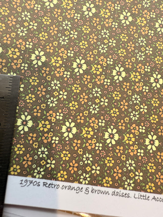 Fabric 1970s retro orange & brown daisies  1/48