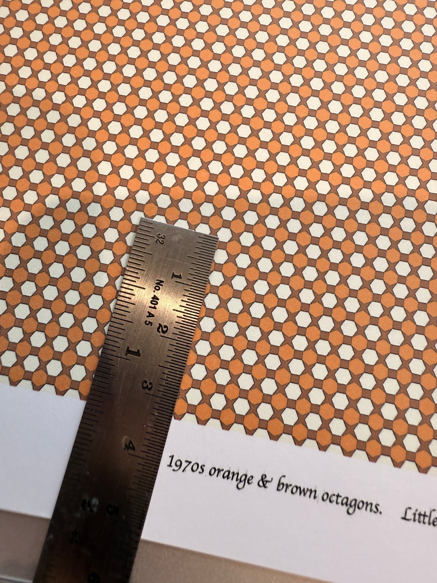 Fabric 1970s orange & brown Octagons