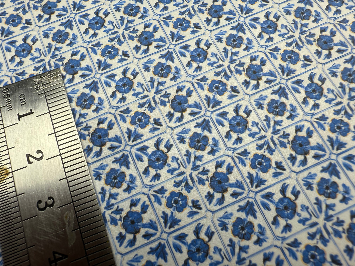 Wallpaper TILES blue floral