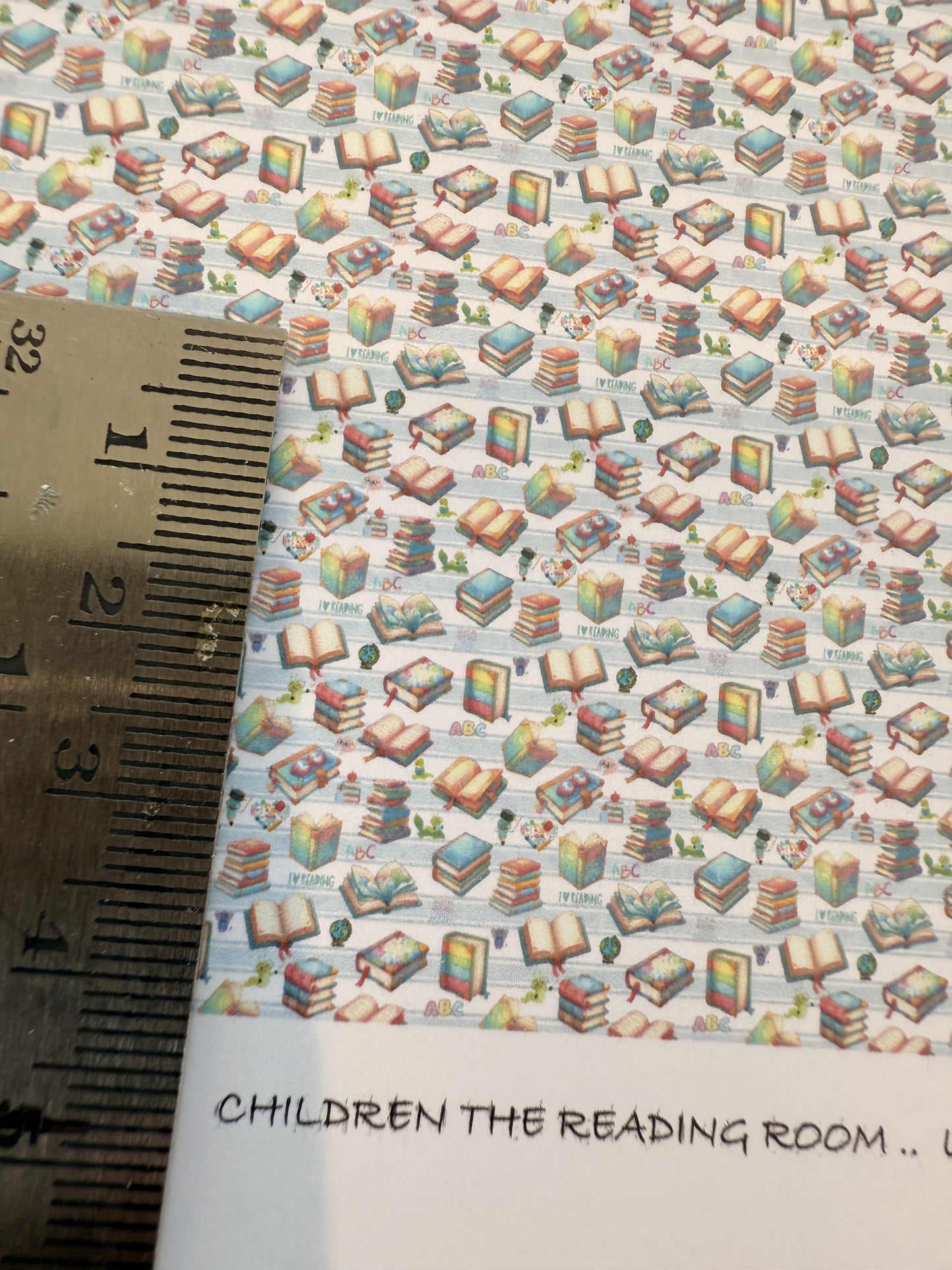 WALLPAPER CHILDREN. THE READING ROOM  1/48