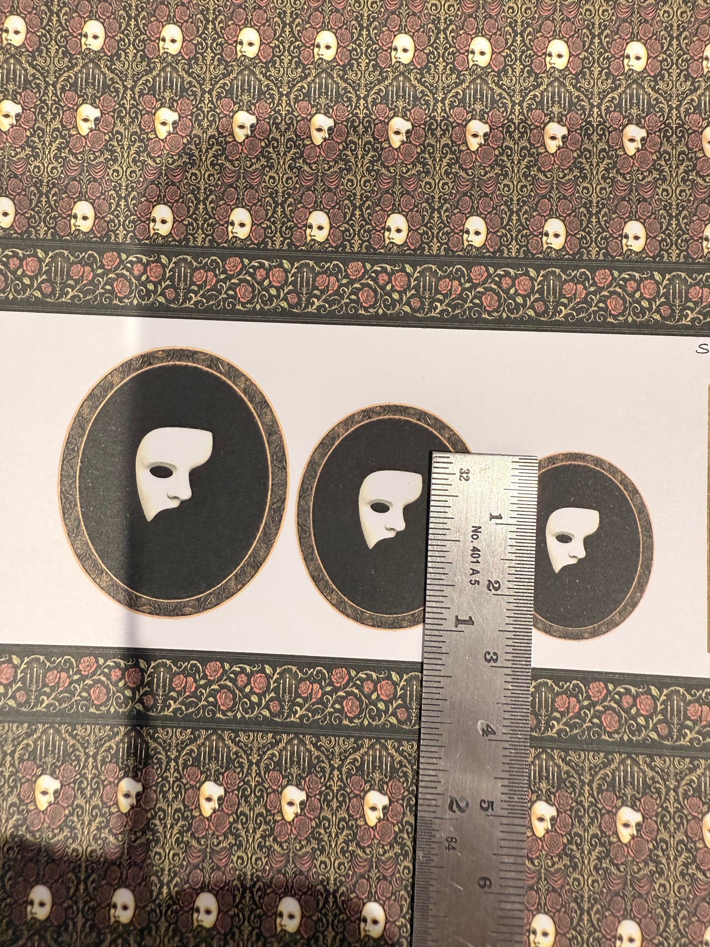 SET OF MATCHING PHANTOM OF THE OPERA WALLPAPER 1/48